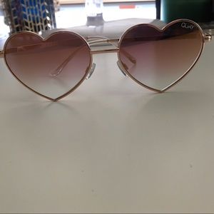 Quay Heart Sunnies 😍
